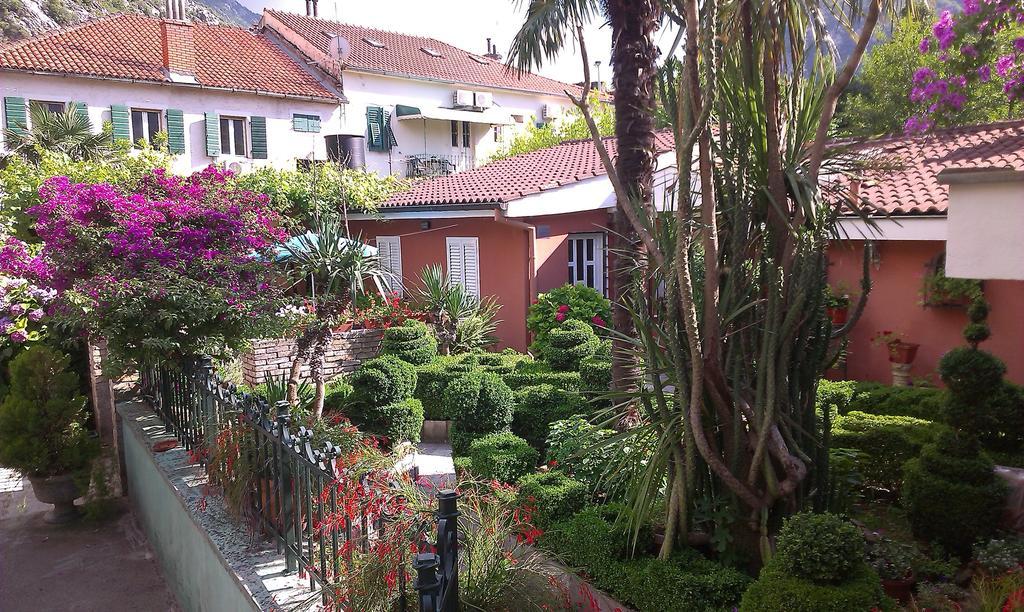 Apartment City Garden Kotor Bilik gambar