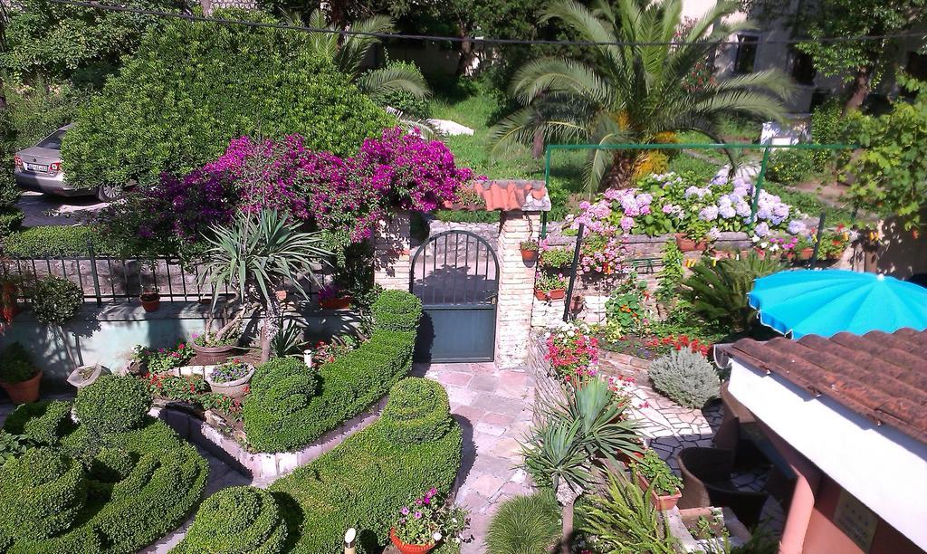 Apartment City Garden Kotor Bilik gambar
